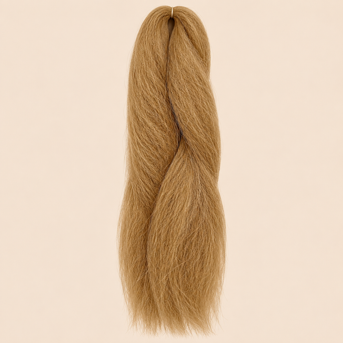 Jumbo Braid 100% Kanekalon Bng kleur 27 goudblond, 60 cm, 85 gram op beige achtergrond