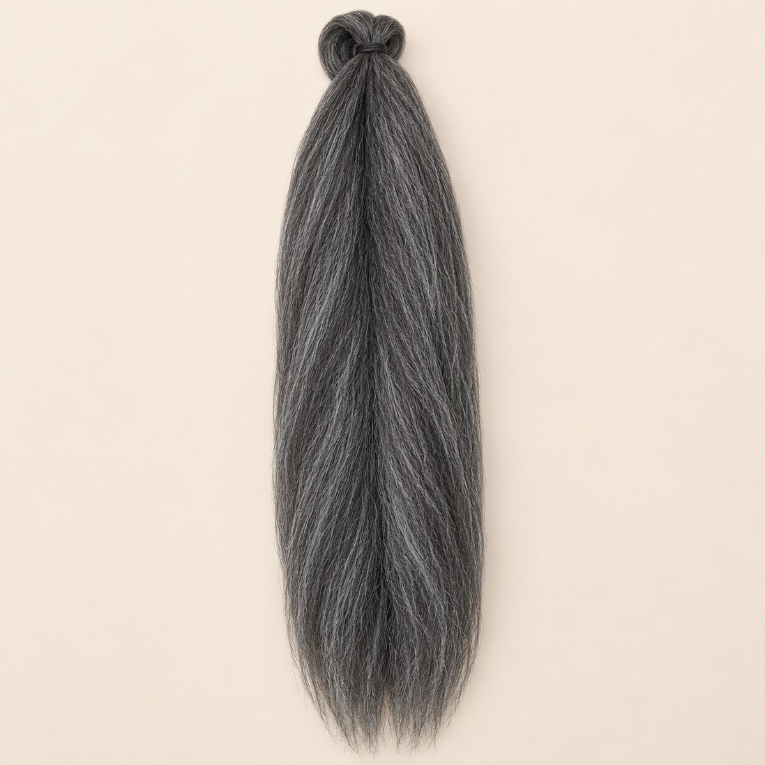 Jumbo Braid 100% Kanekalon Bng kleur 44 donkergrijs, 60 cm, 85 gram op beige achtergrond