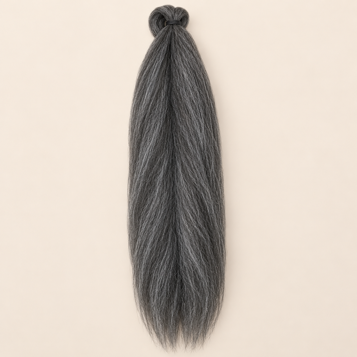 Jumbo Braid 100% Kanekalon Bng kleur 44 donkergrijs, 60 cm, 85 gram op beige achtergrond