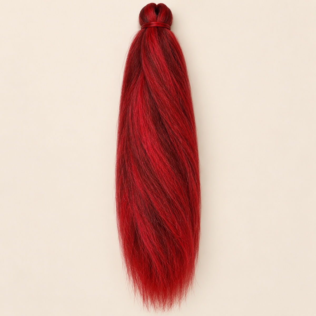 Jumbo Braid 100% Kanekalon Bng kleur Red Tomato dieprood, 60 cm, 85 gram op beige achtergrond