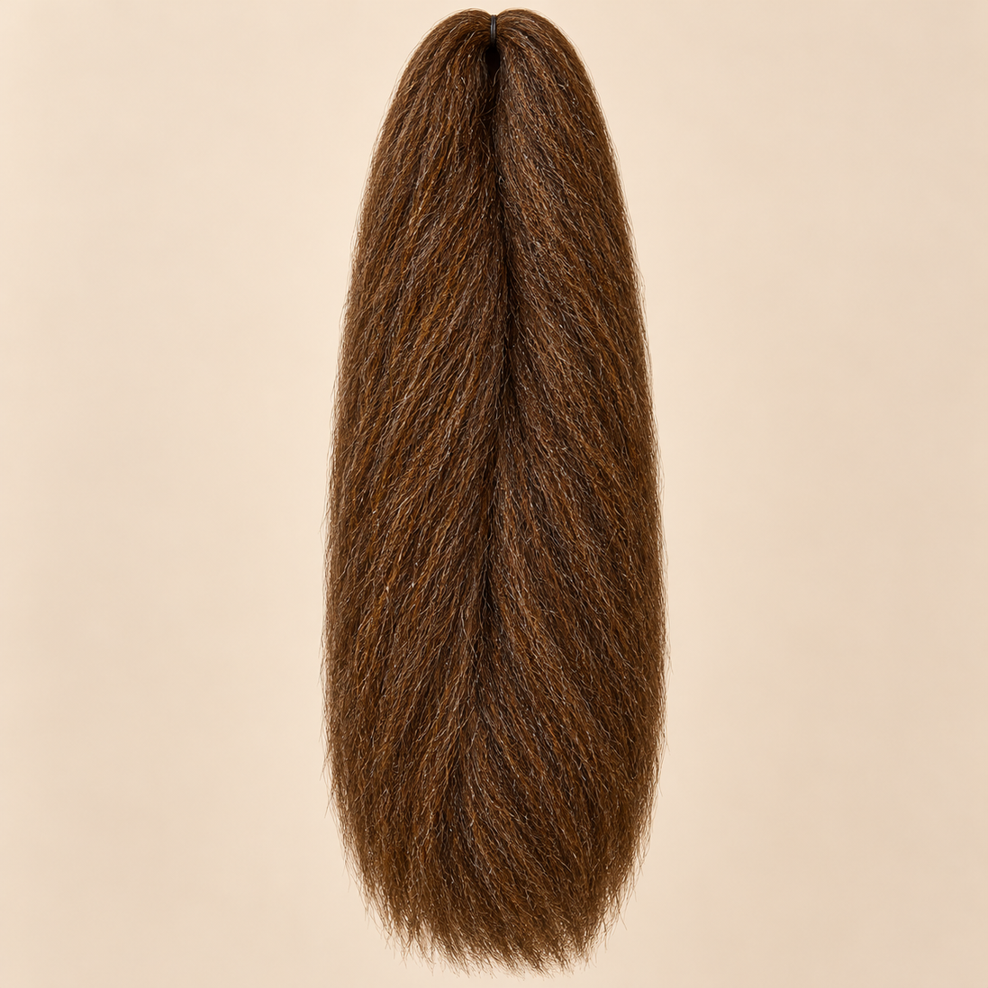 Jumbo Braid 100% Kanekalon Bng kleur 4/30 donkerbruin met koper, 60 cm, 85 gram op beige achtergrond