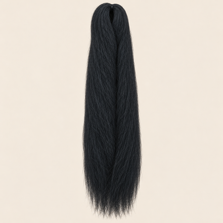 Jumbo Braid 100% Kanekalon RastAfri kleur Midnight Blue donkerblauw, 60 cm, ongeveer 80 gram op beige achtergrond