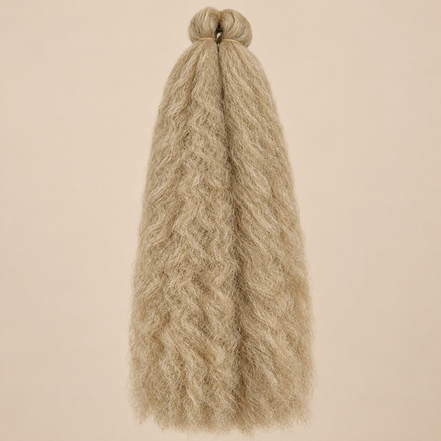 Jumbo Braid 100% Kanekalon SuperBraid kleur 22 beige blond, 60 cm, 85 gram op beige achtergrond