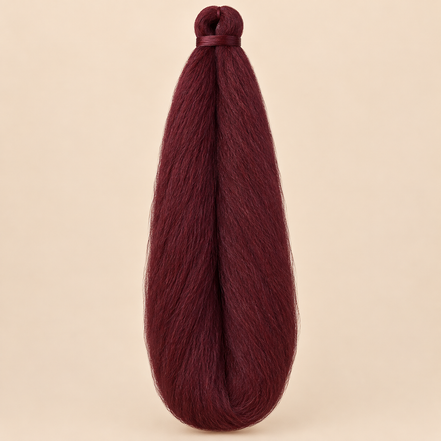 Jumbo Braid 100% Kanekalon SuperBraid kleur Burgundy bordeaux, 60 cm, 85 gram op beige achtergrond