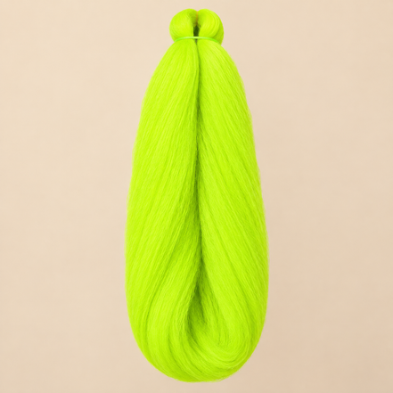 Jumbo Braid 100% Kanekalon SuperBraid kleur F-25 Neon Yellow neongeel, 60 cm, 85 gram op beige achtergrond