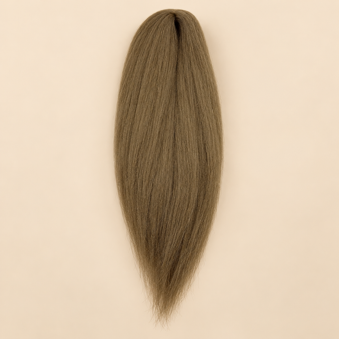 Jumbo Braid Pre-Stretched BraidOrDie 70 cm – 12 lichtbruin op beige achtergrond