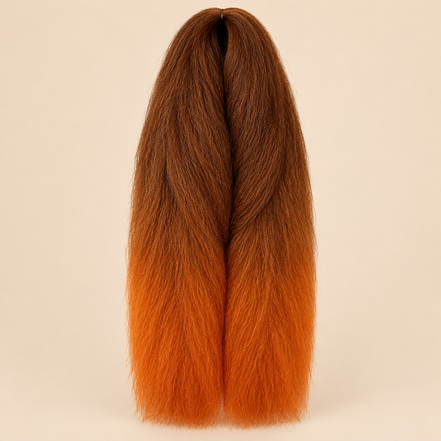 Jumbo Braid BraidOrDie 60 cm – T6/Cinnamon bruin-kaneelkoper op beige achtergrond