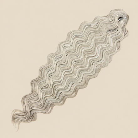 Lucy Golvend Invlechthaar 75 cm 100 g – asblond (56D) – De HaarBoetiek