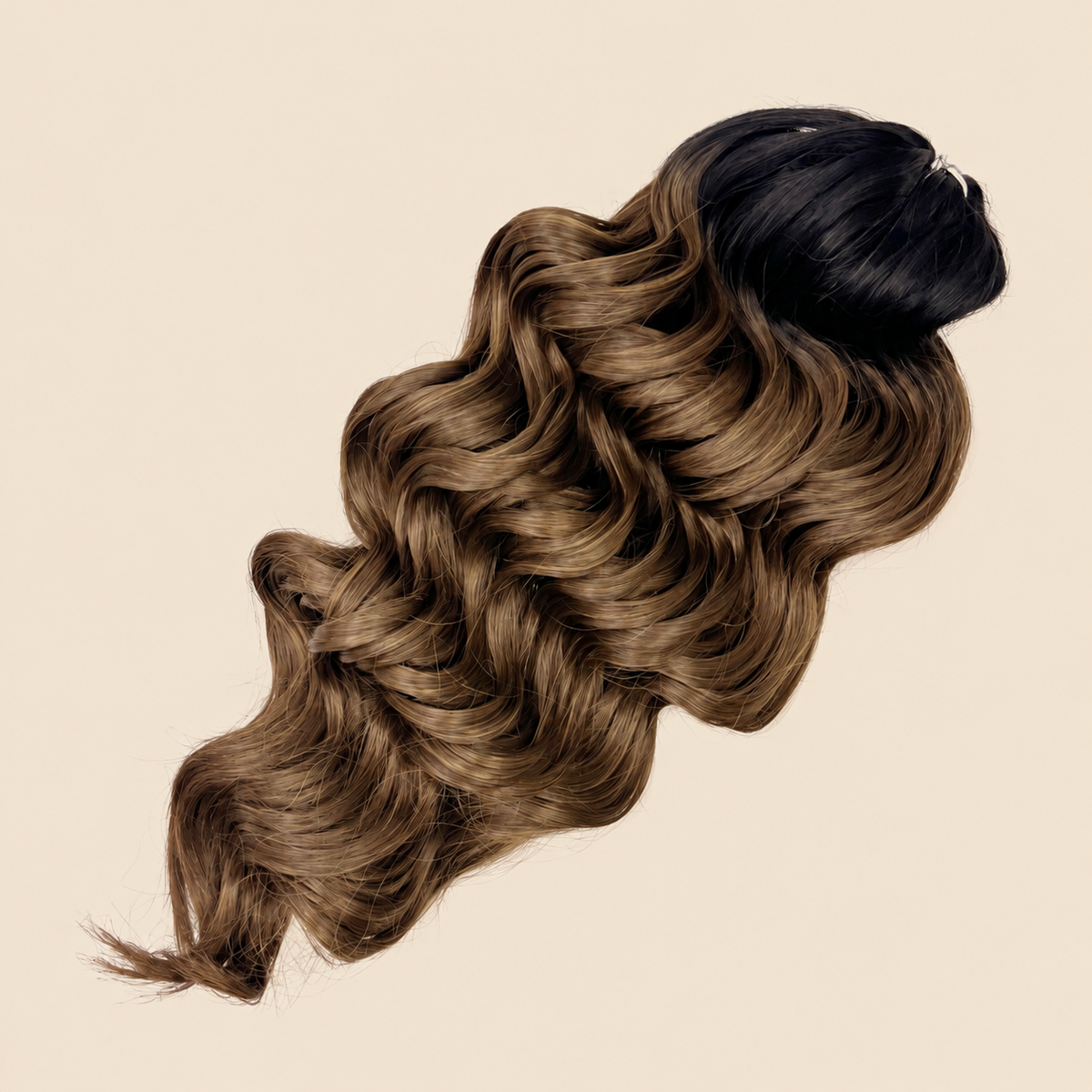 Manasi golvend invlechthaar 50 cm – 100 gram – TT1B/DBROWN17 op beige achtergrond