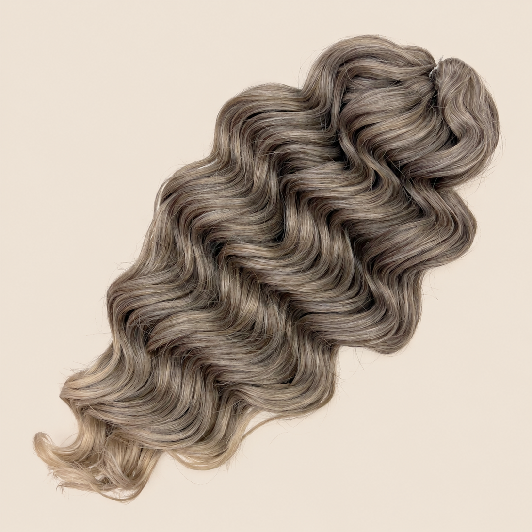 Manasi Golvend Invlechthaar 50 cm 100 g – bruin-asblond ombre (T4/56A) – De HaarBoetiek