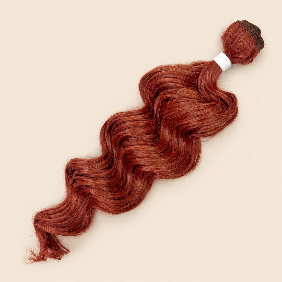 Manasi synthetische weave 50 cm – 100 gram – Bronze(17) op beige achtergrond