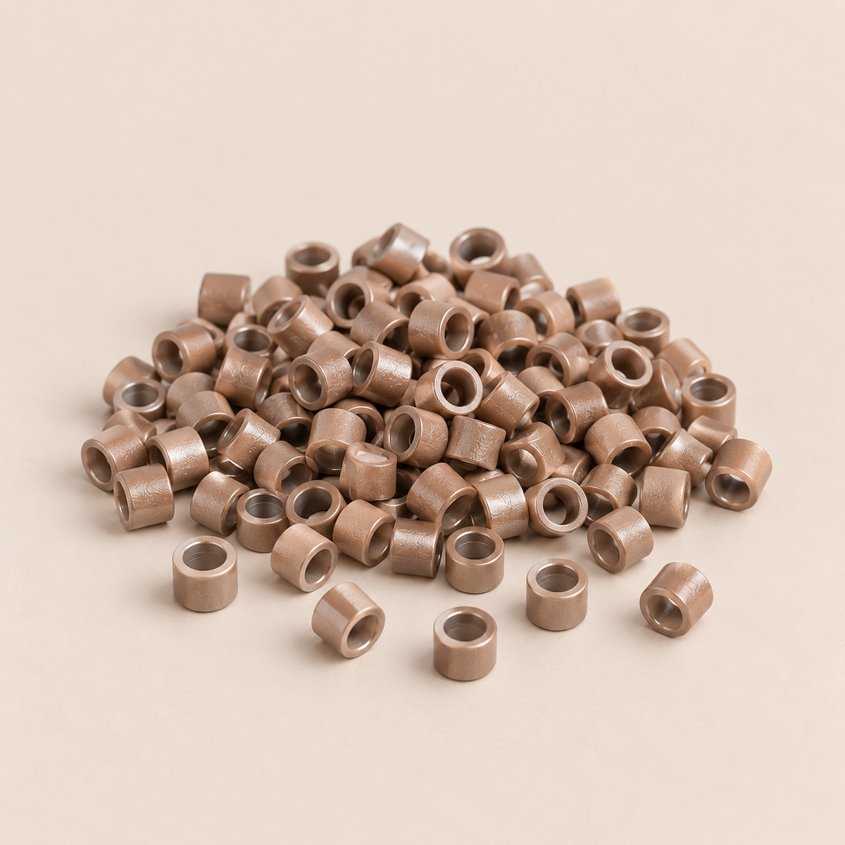 Micro-ringen 4,5 mm aluminium recht zonder antislipgroef – lichtbruin – 100 stuks – De HaarBoetiek
