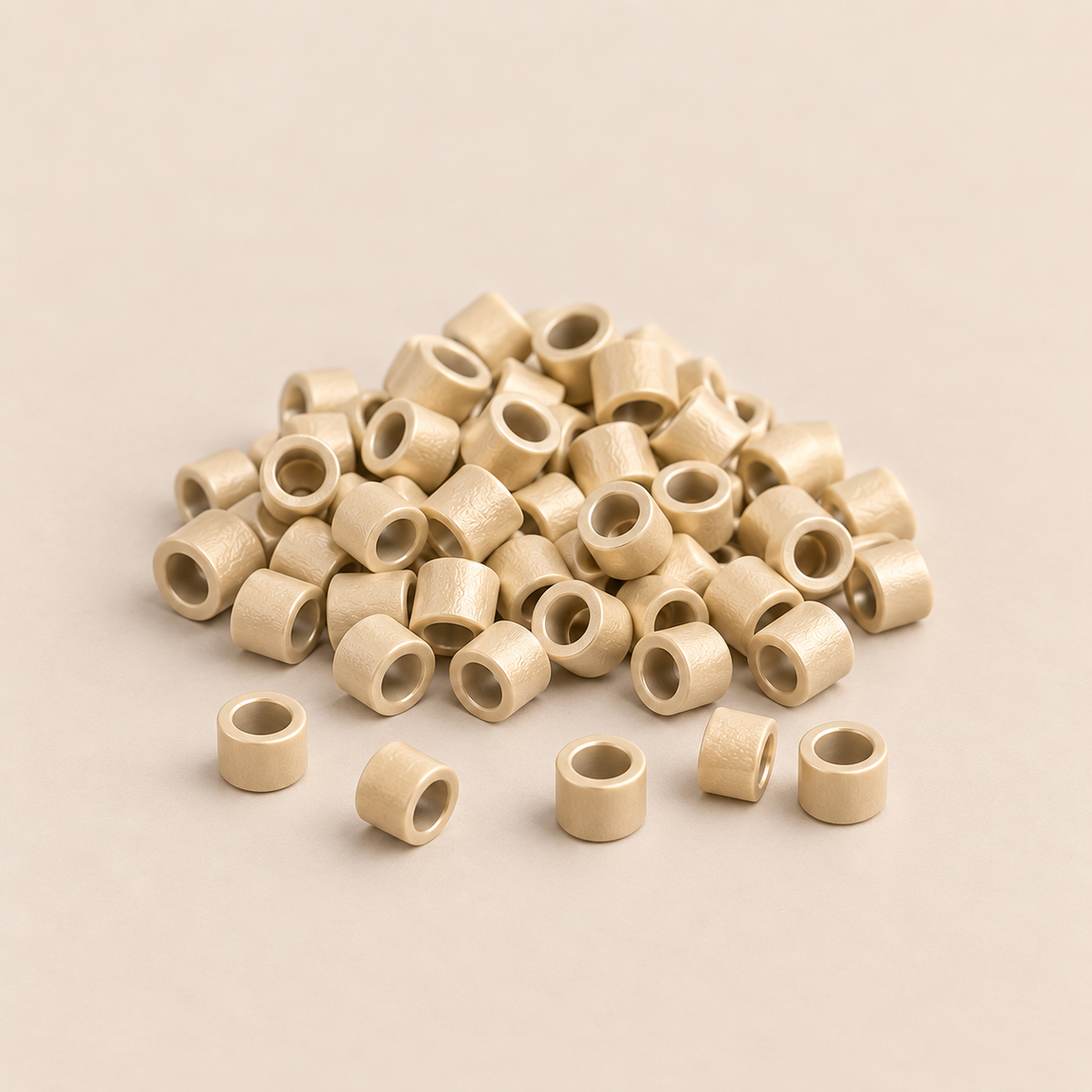 Micro-ringen 2,5 mm koper nano-mini recht zonder antislipgroef – lichtblond – 100 stuks – De HaarBoetiek