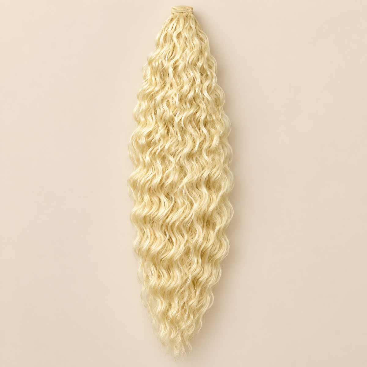 Golvende ponytail met trekkoord lichtblond (613) 80 cm – De HaarBoetiek