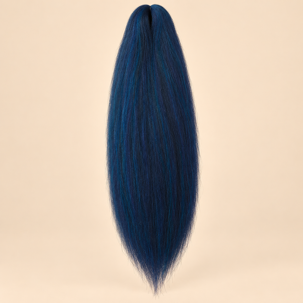 Jumbo Braid Pre-Stretched EVE 70 cm – Navi Blue marineblauw op beige achtergrond