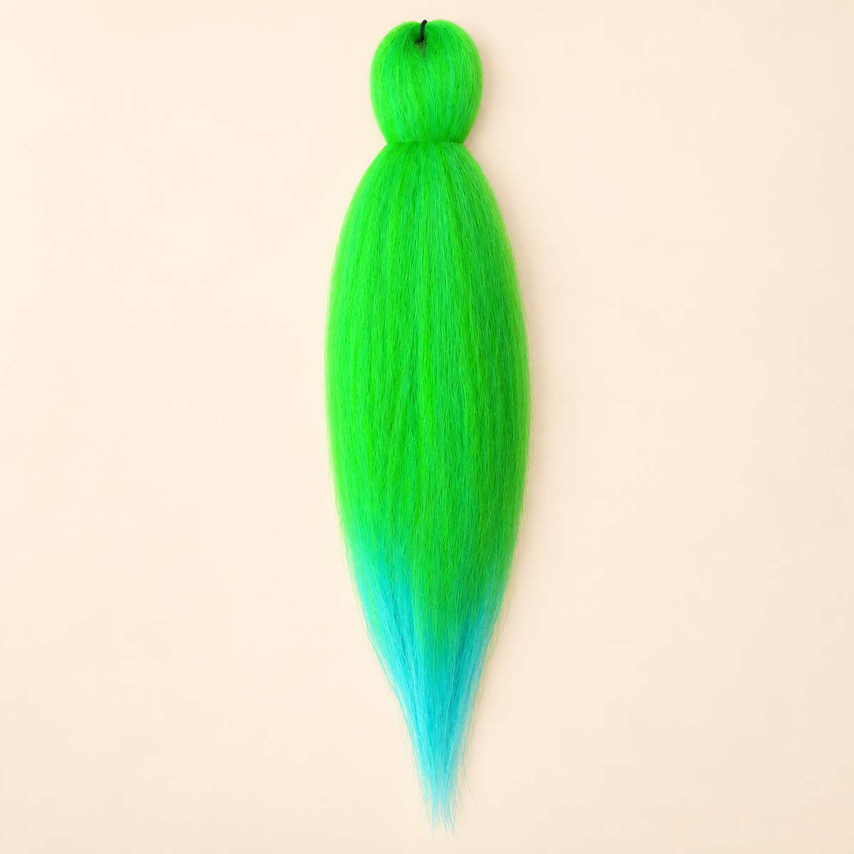Jumbo Braid Pre-Stretched EVE 70 cm – OM/Green.SkyBlue groen-lichtblauw op beige achtergrond