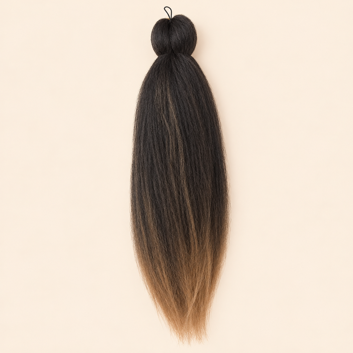 Jumbo Braid Pre-Stretched EVE 70 cm – T1B/27 zwart-honingblond op beige achtergrond