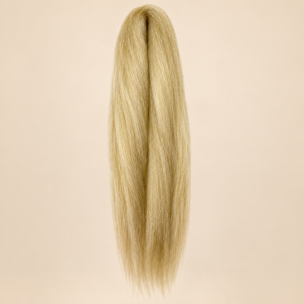 Jumbo Braid Pre-Stretched RastAfri 65 cm – M27/613 honingblond-lichtblond op beige achtergrond