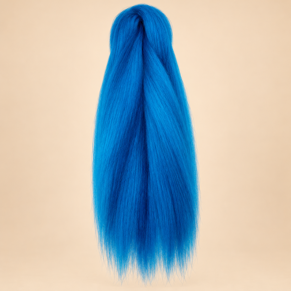 Jumbo Braid Pre-Stretched RastAfri 65 cm – Sapphire Blue saffierblauw op beige achtergrond