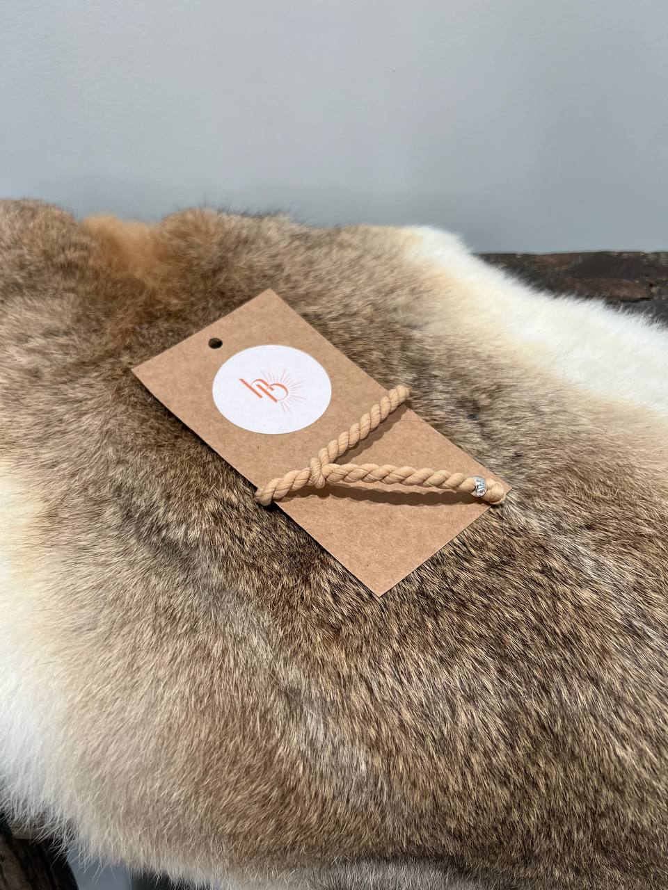 Lovetie midi beige | De haarboetiek Zeeland | Snel geleverd