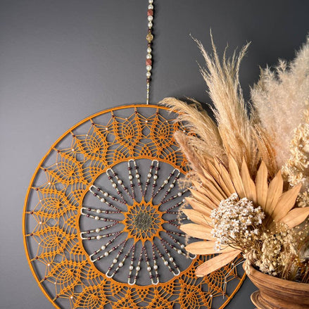 Dromenvanger Orange Brownish 60cm handgemaakte dreamcatcher - De HaarBoetiek
