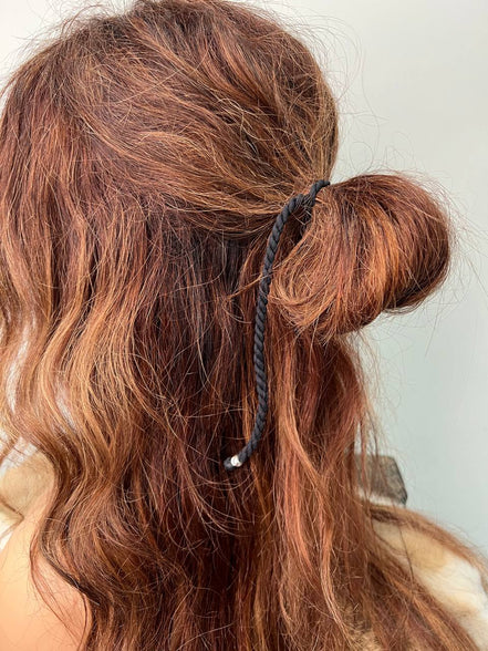 Lovetie midi black | De haarboetiek Zeeland | Snel geleverd