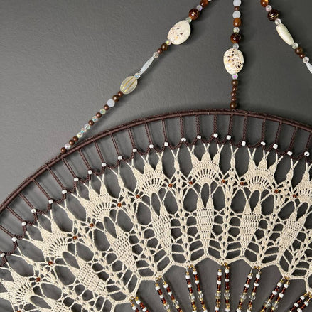 Dromenvanger Brown & Off White 60cm – Handgemaakte Dreamcatcher
