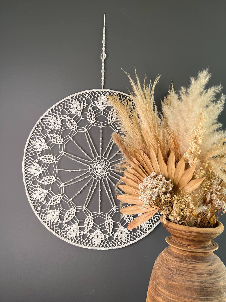 Dromenvanger All White Beaded 55cm handgemaakte dreamcatcher - De HaarBoetiek
