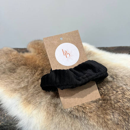 All black rib scrunchie - De HaarBoetiek