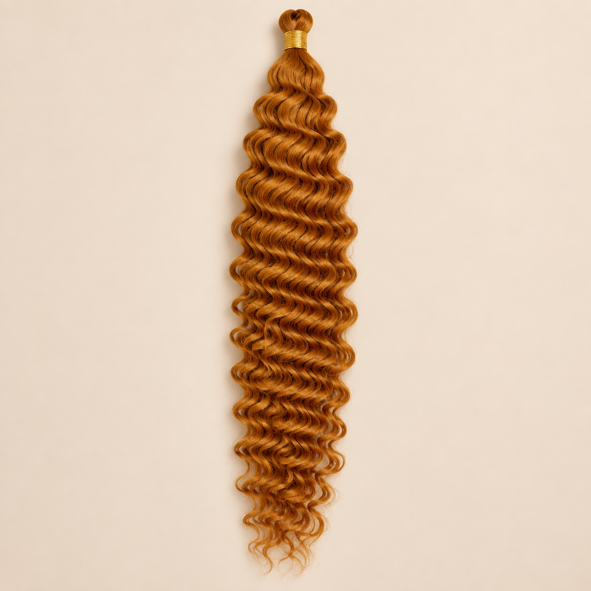 Amber koper RastAfri Jamaican Curl kanekalon vlechthaar, Amber, 50 cm, 85 gram, beige achtergrond