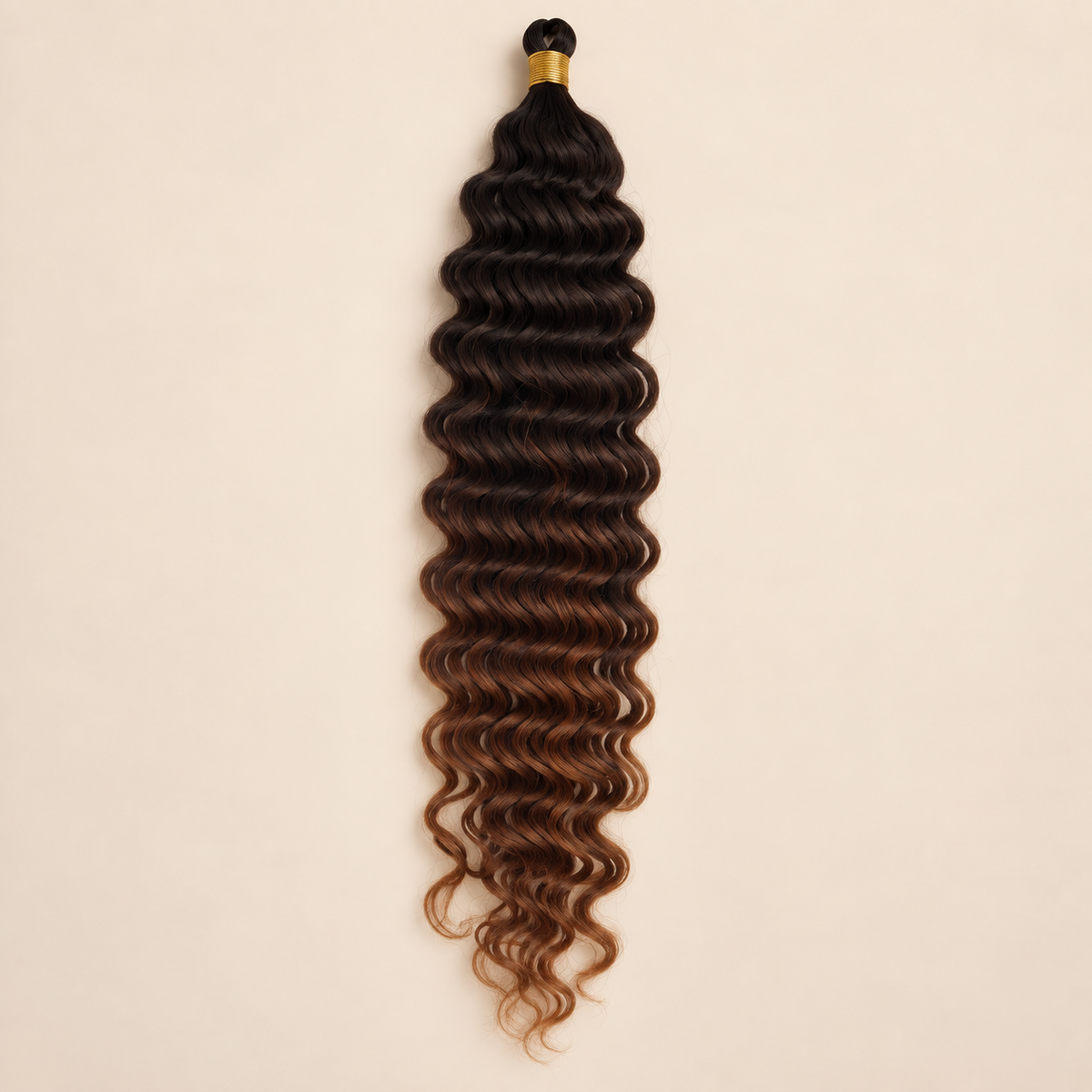 Zwart naar koperbruin ombré RastAfri Jamaican Curl kanekalon vlechthaar, T1B/30, 50 cm, 85 gram, beige achtergrond