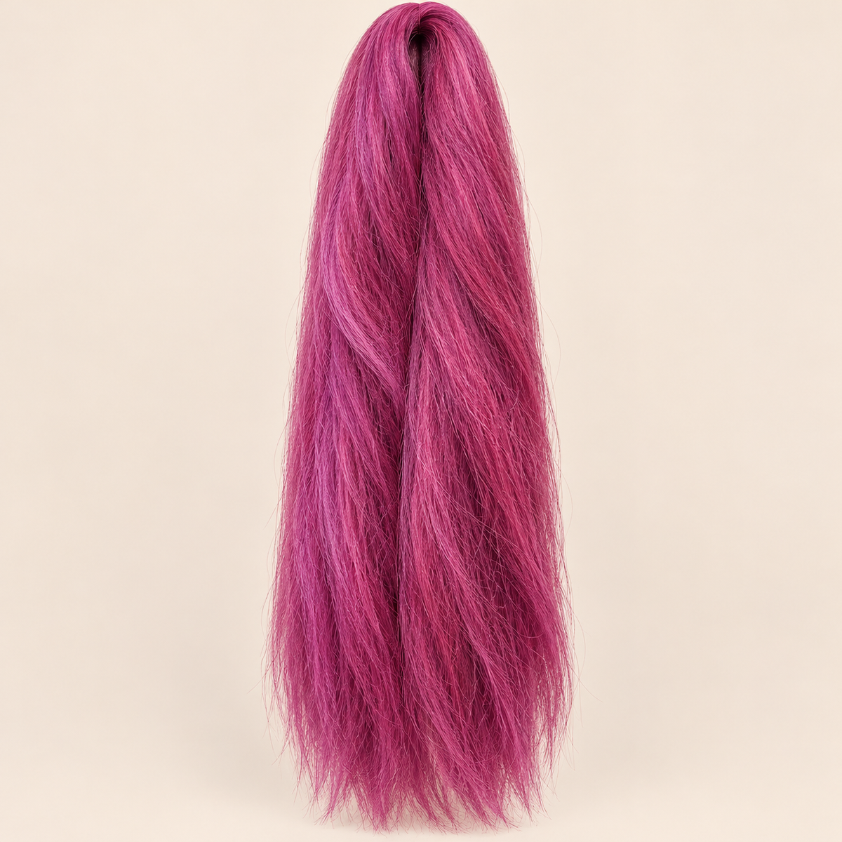 Jumbo Braid 100% RastAfri 60 cm – Pink Taffe paarsroze op beige achtergrond