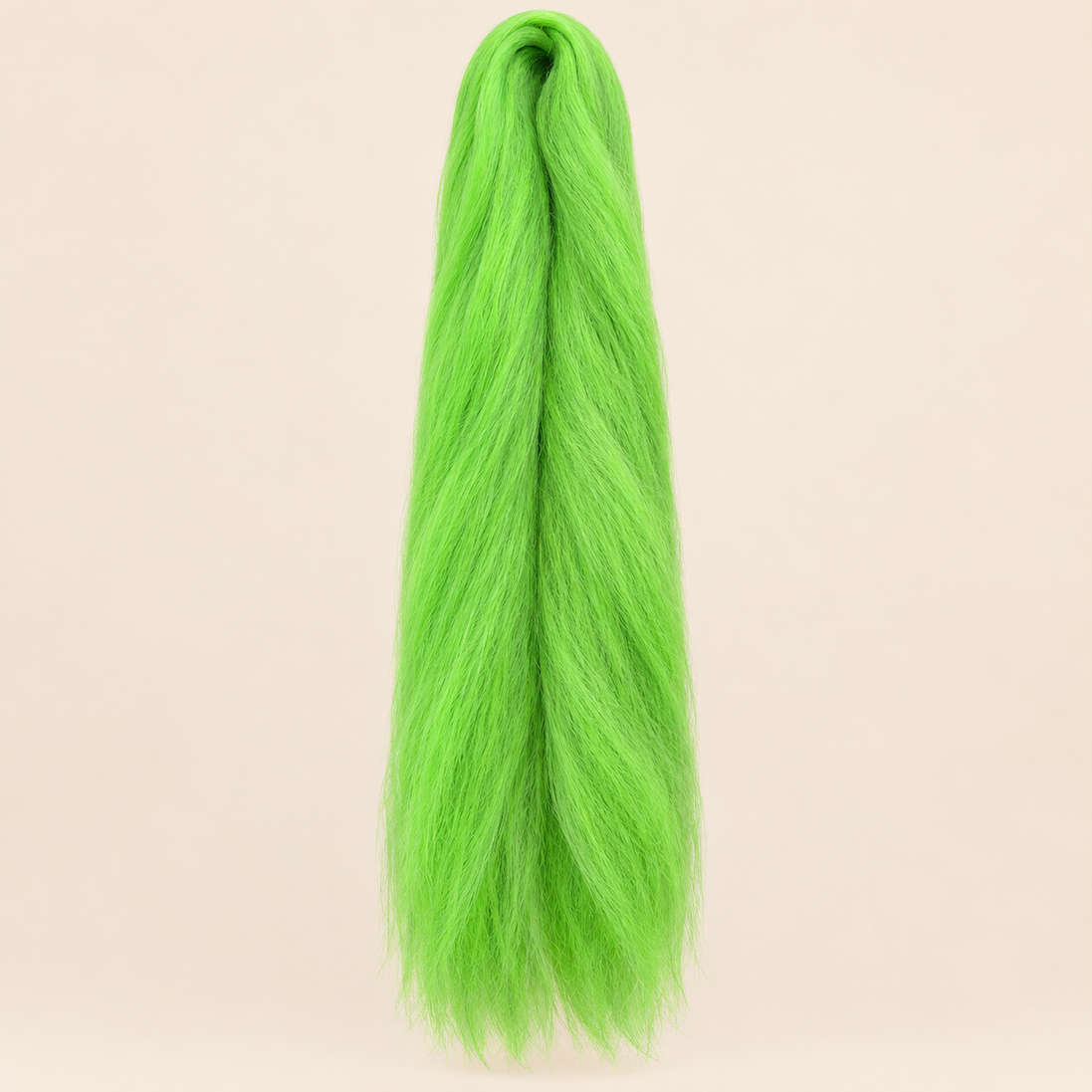 Jumbo Braid 100% RastAfri 60 cm – Kewi frisgroen op beige achtergrond