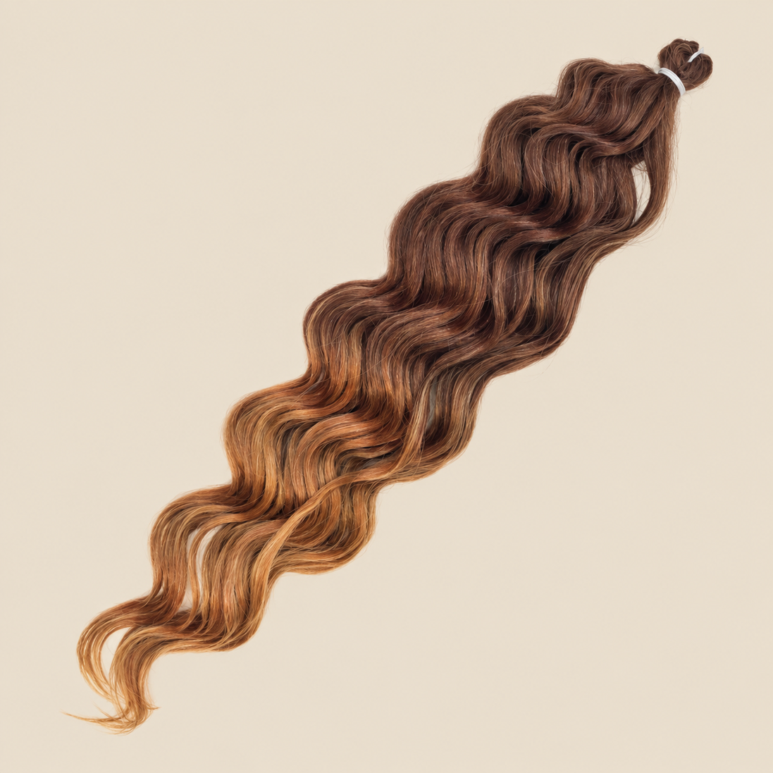 RastAfri Lake Wave T33/30/27/613, koper-blond ombre kanekalon op beige achtergrond