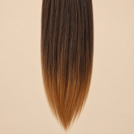 Ruwa Kanekalon invlechthaar Zwart koperbruin ombre SM1B/30 op beige achtergrond