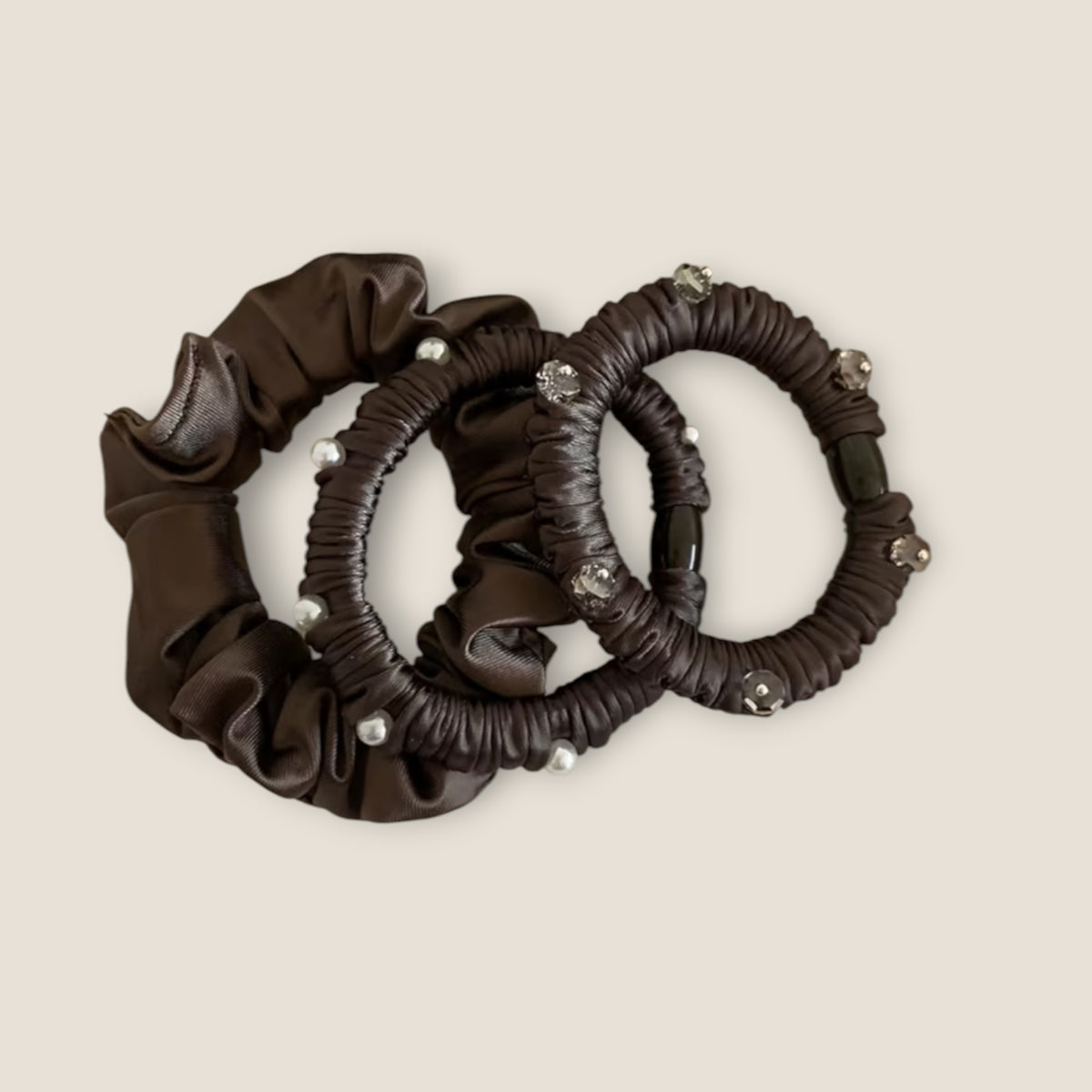 Scrunchie Set Pearl Donkerbruin – De HaarBoetiek