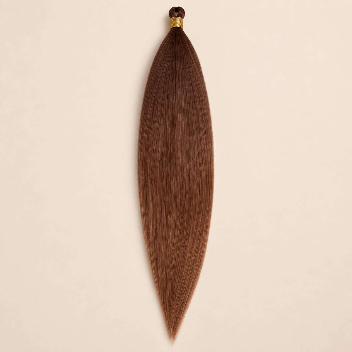 Steil Pony Kanekalon vlechthaar in kleur 56C, 70 cm en 100 gram, op beige achtergrond