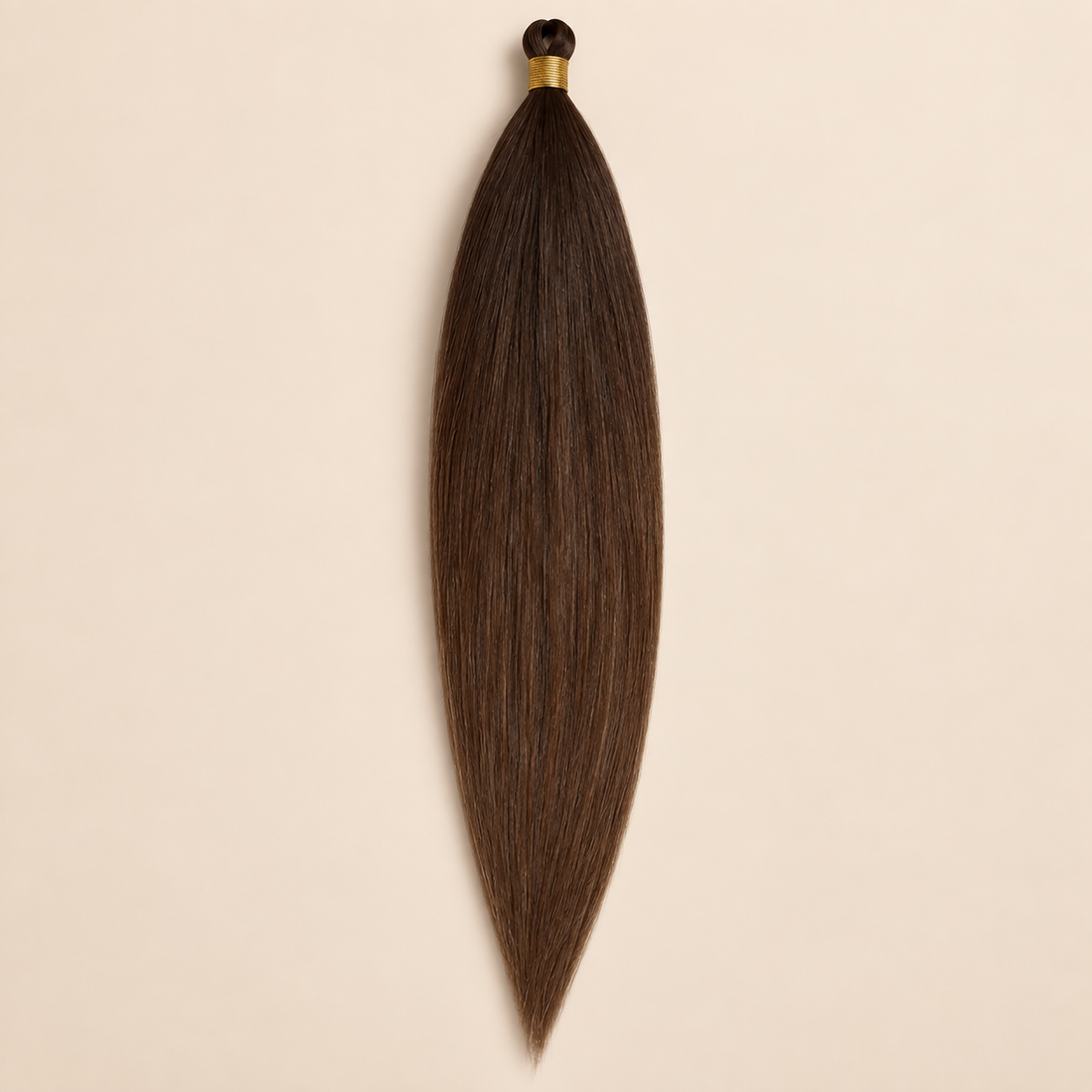 Steil Pony Kanekalon vlechthaar in kleur in springs 56C, 70 cm en 100 gram, op beige achtergrond