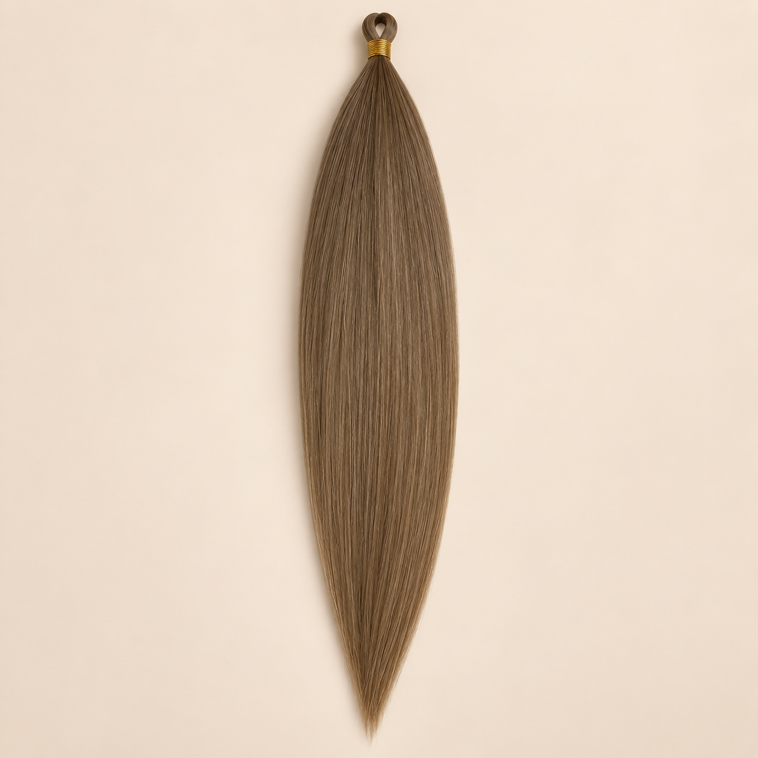 Steil Pony Kanekalon vlechthaar in kleur in springs T16A/56C, 70 cm en 100 gram, op beige achtergrond