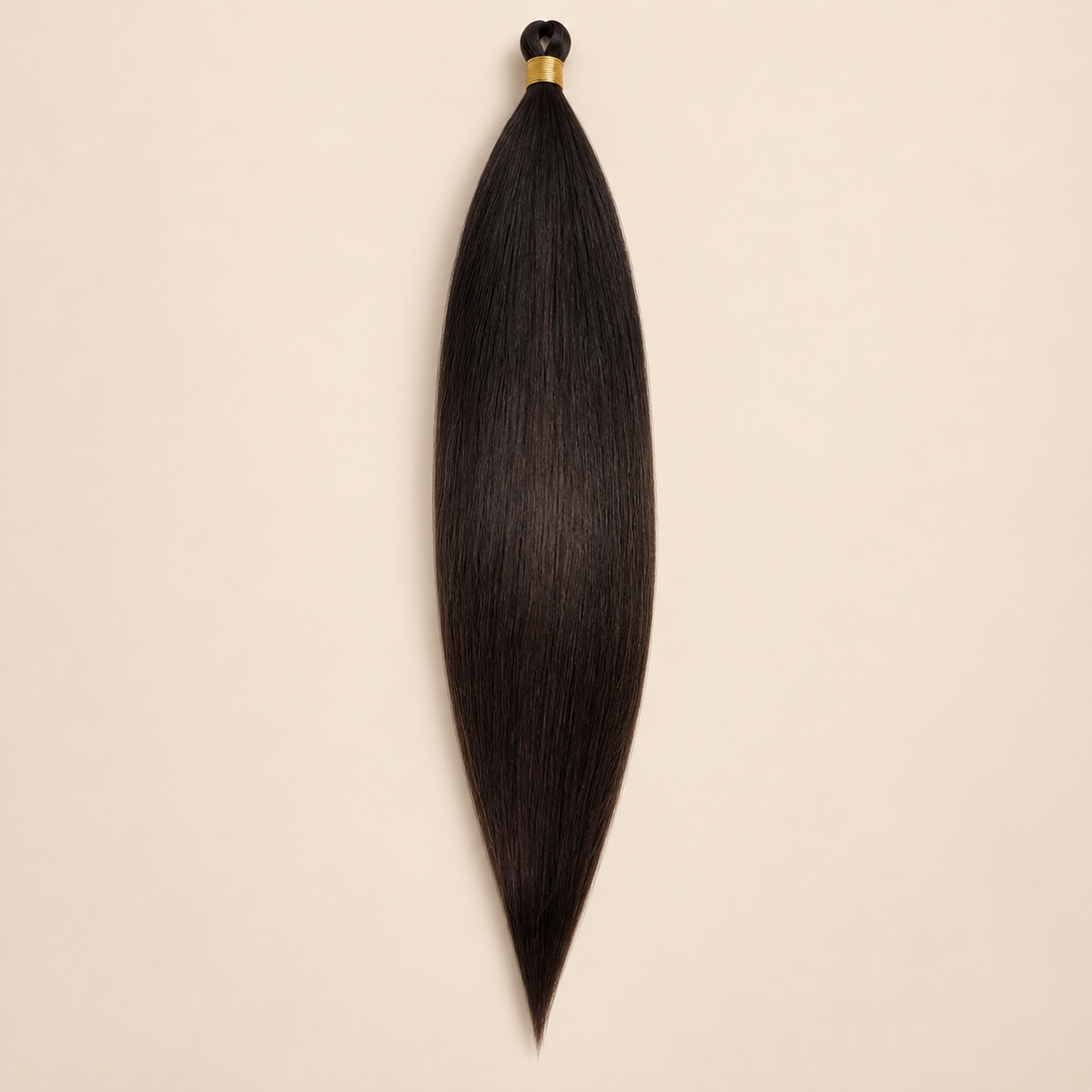 Steil Pony Kanekalon vlechthaar in kleur T16A/56C, 70 cm en 100 gram, op beige achtergrond