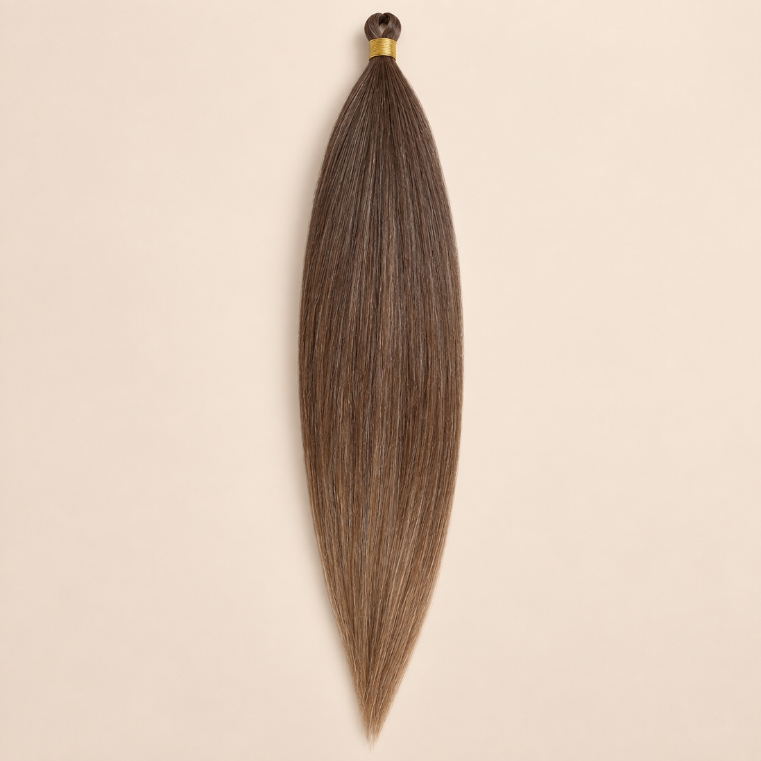 Steil Pony Kanekalon vlechthaar in kleur T1B/Rwhite5, 70 cm en 100 gram, op beige achtergrond