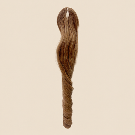 Tiana golvend invlechthaar lichtbruin (12), 55 cm, 300 gram – De HaarBoetiek