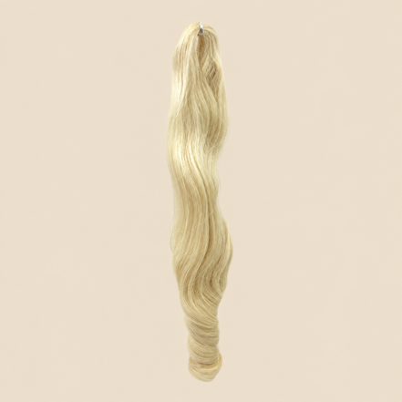 Tiana golvend invlechthaar lichtblond (613), 55 cm, 300 gram – De HaarBoetiek