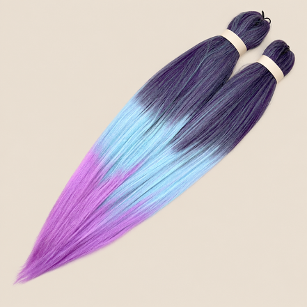 Ultra Braid pre-stretched T3/OM/Blue Lavender paars ijsblauw lila ombre 60 cm, 160 gram op beige achtergrond