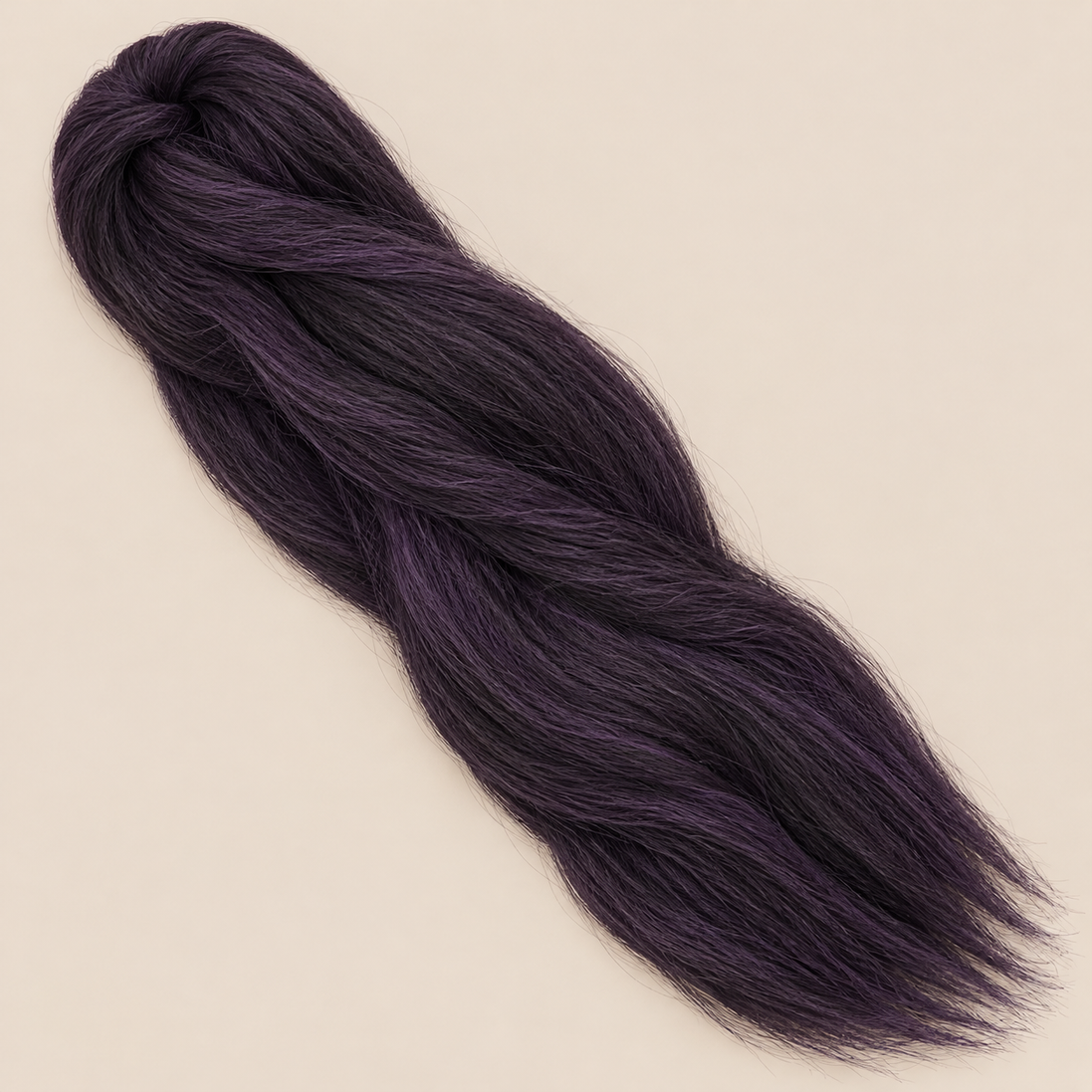 Ultra Braid kanekalon Purple donkerpaars 100 cm, 165 gram op beige achtergrond