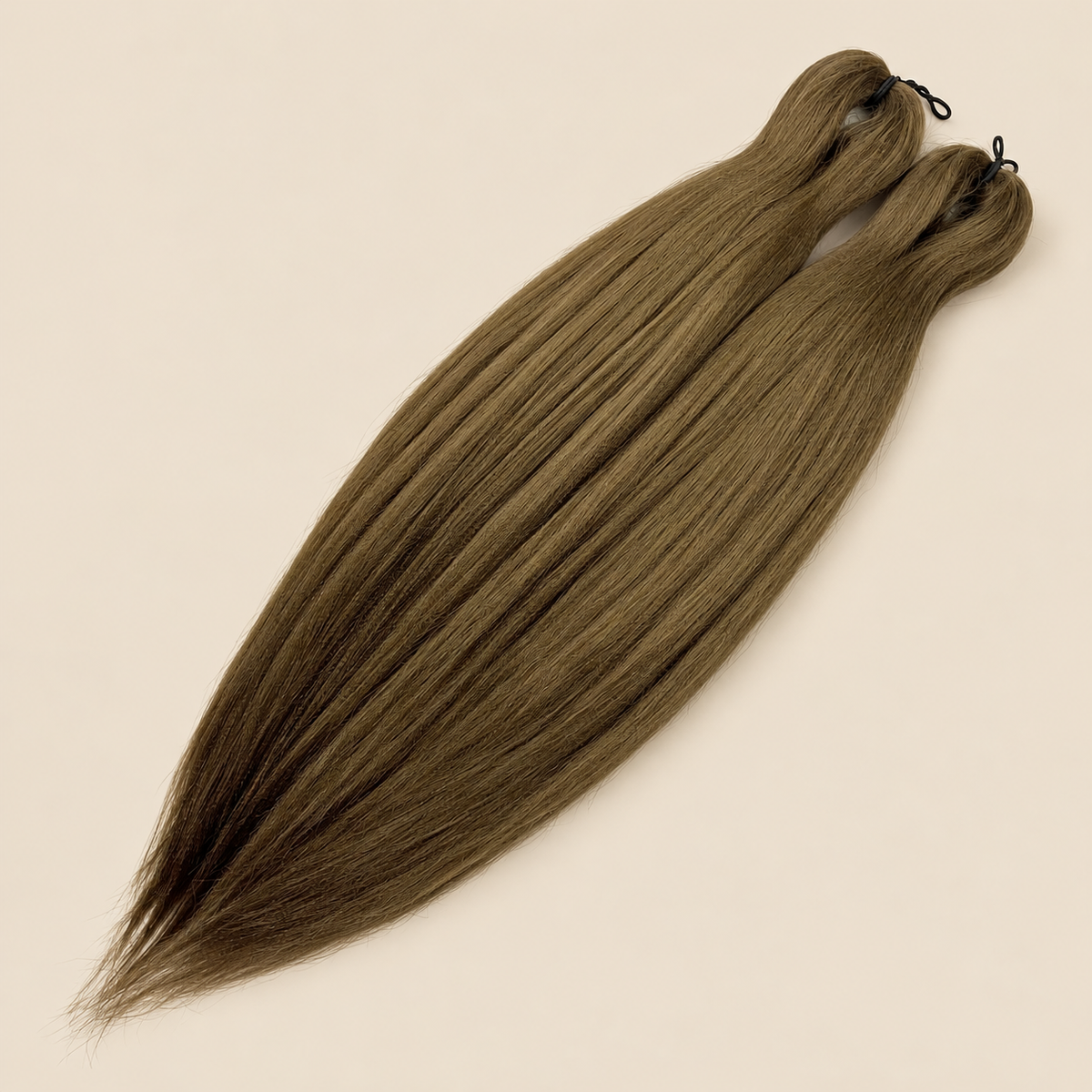 Ultra Braid 2-in-1 Pre-stretched kleurcode 12, kleur 12, 60 cm, op een beige achtergrond