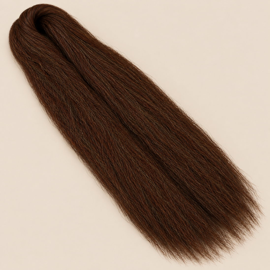 Ultra Braid kanekalon 33 kastanjebruin 100 cm, 165 gram op beige achtergrond