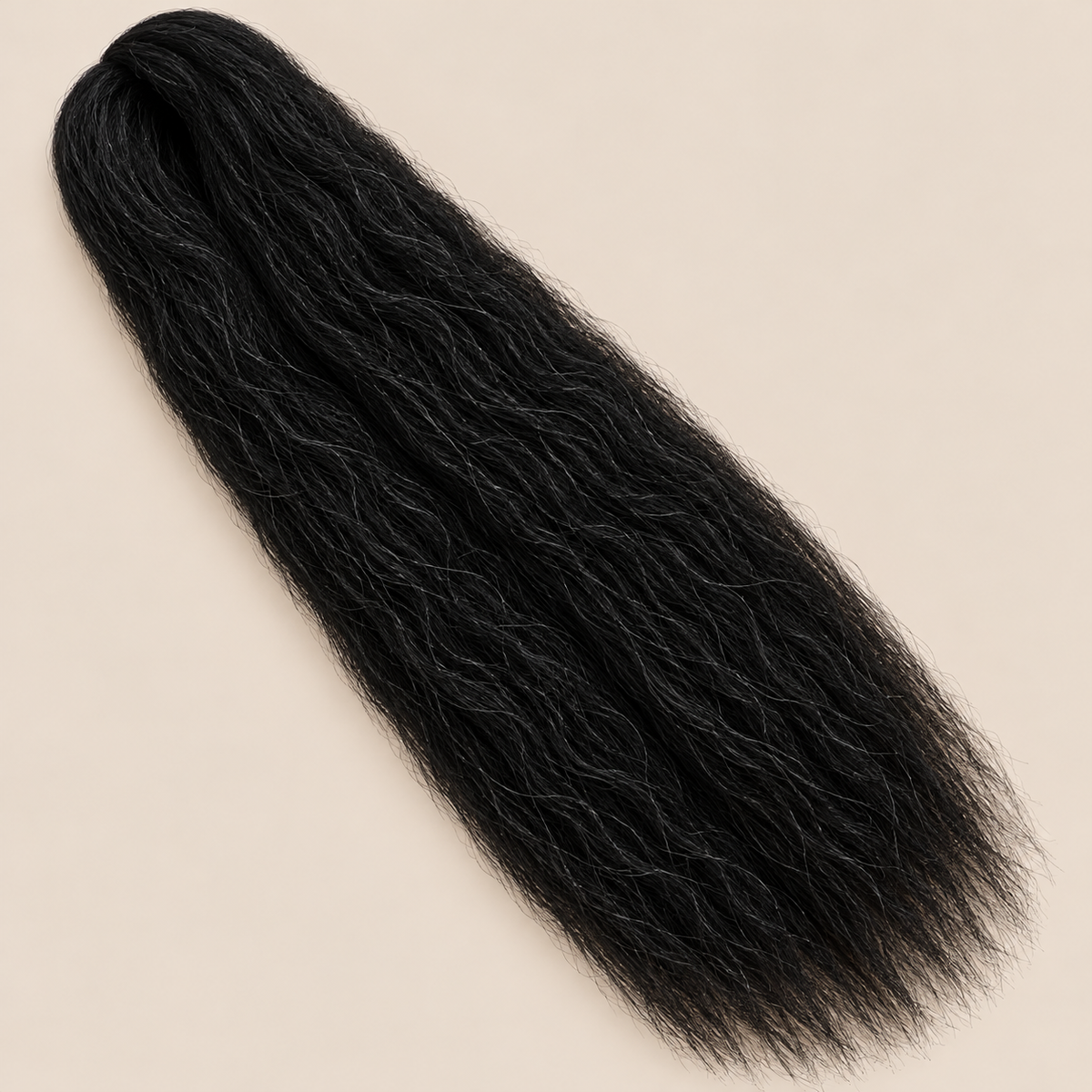 Ultra Braid kanekalon 1 zwart 100 cm, 165 gram op beige achtergrond