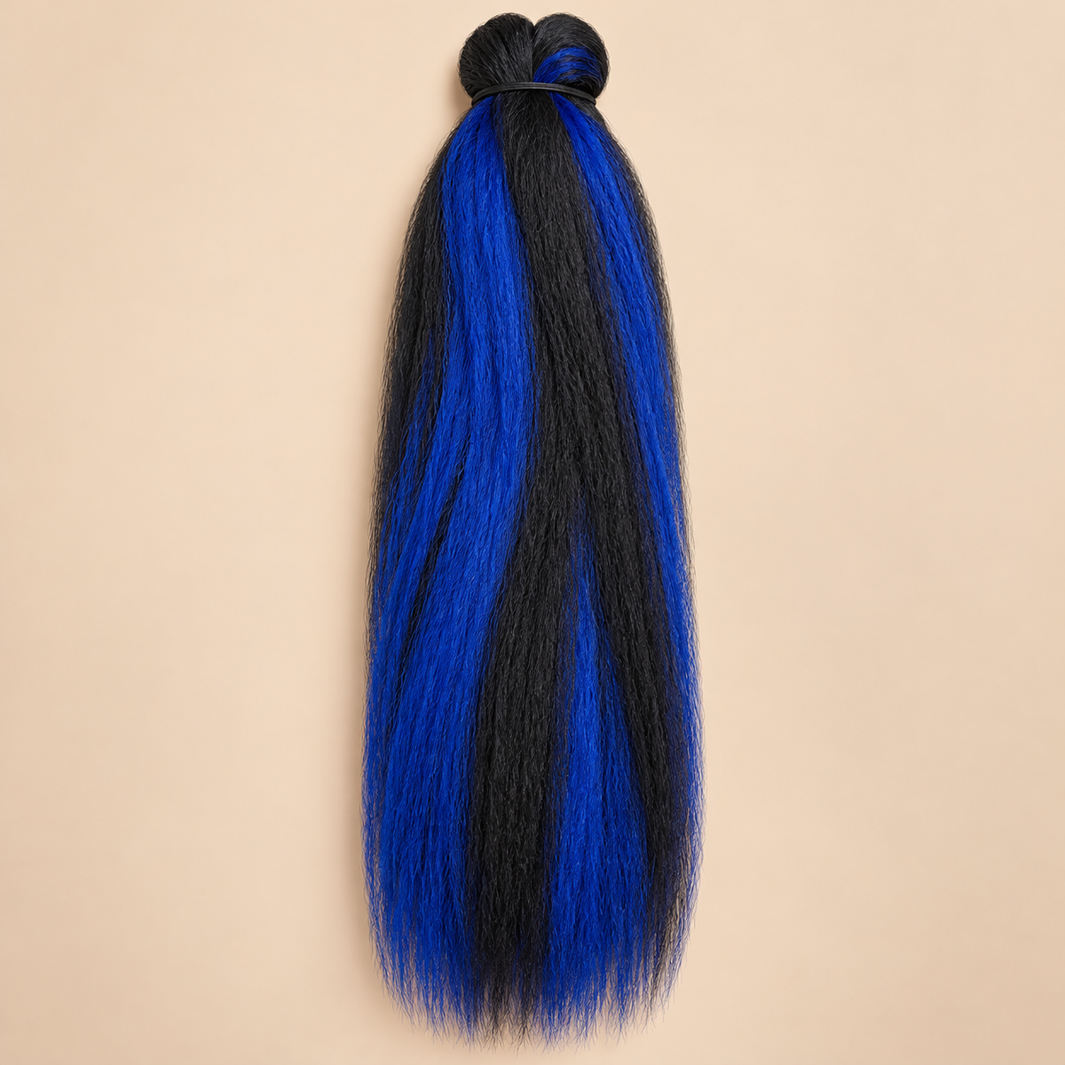 Ultra Braid kanekalon 1B/Blue zwart blauw, 100 cm 165 gram op beige achtergrond