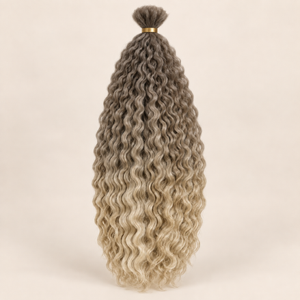 Wavy Kanekalon Ursula A2 Grijsbruin naar warmblond krullend invlechthaar 55 cm